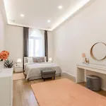 Apartmán Cozy Luxe Hideaway In Budapest's Heart W Bathtub *