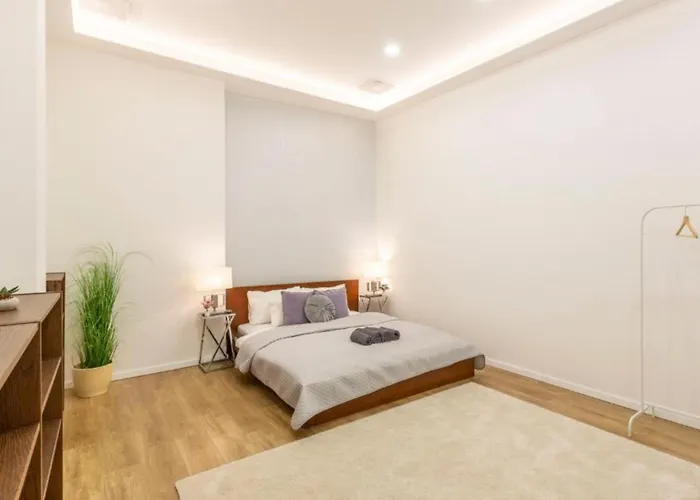 Cozy Luxe Hideaway In Budapest's Heart W Bathtub Lejlighed *